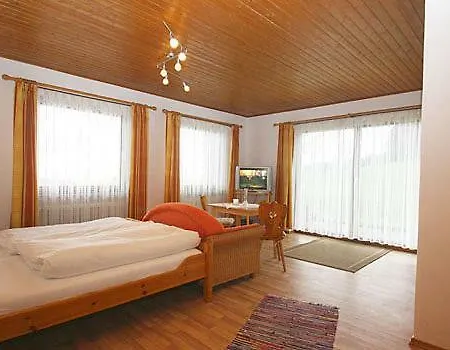 Agroturismo Gaestehaus Annemarie